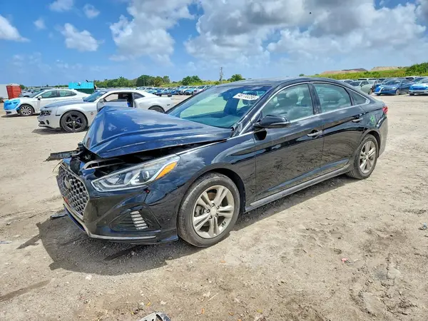 5NPE34AF4JH637582 2018 HYUNDAI SONATA - Image 1