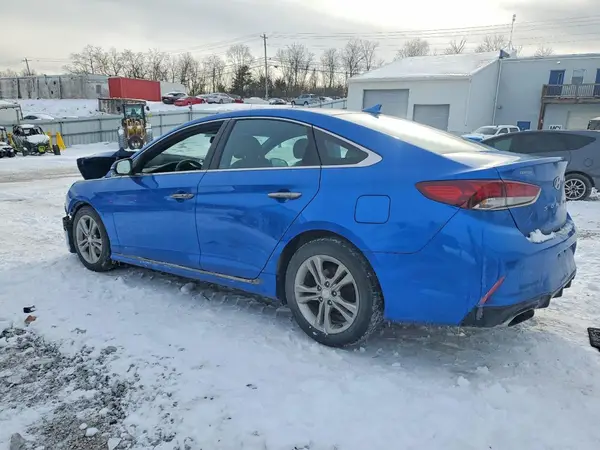 5NPE34AF4JH638070 2018 HYUNDAI SONATA - Image 2