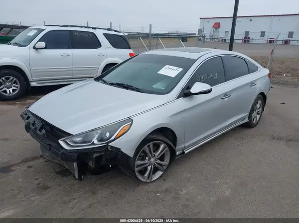 5NPE34AF4JH639090 2018 HYUNDAI SONATA - Image 2