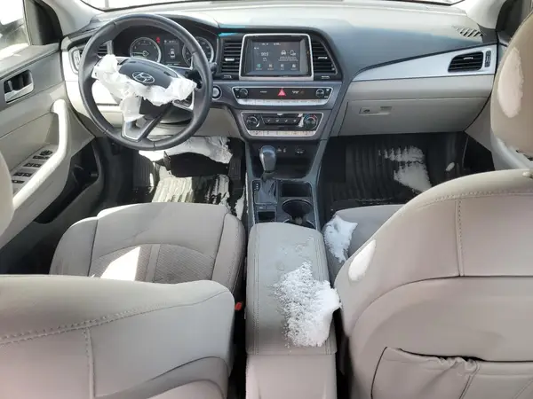 5NPE34AF4JH639204 2018 HYUNDAI SONATA - Image 8