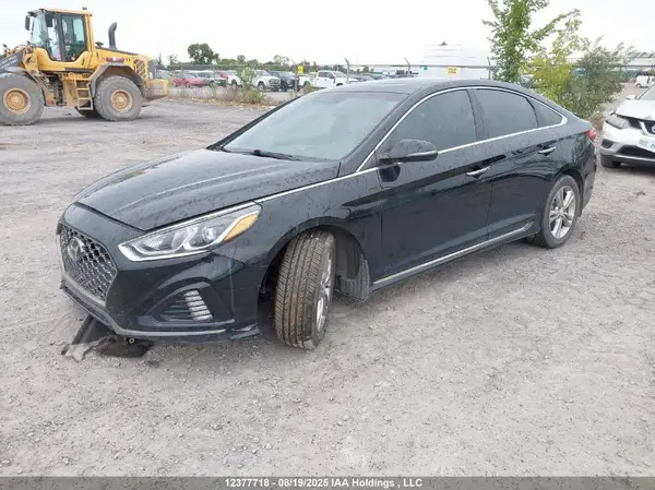 5NPE34AF4JH639610 2018 HYUNDAI SONATA - Image 2