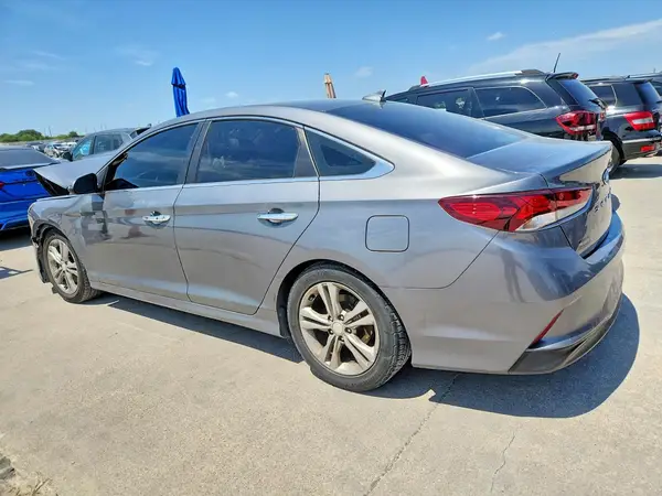 5NPE34AF4JH649232 2018 HYUNDAI SONATA - Image 2