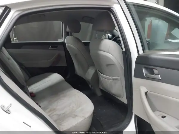 5NPE34AF4JH652275 2018 HYUNDAI SONATA - Image 8