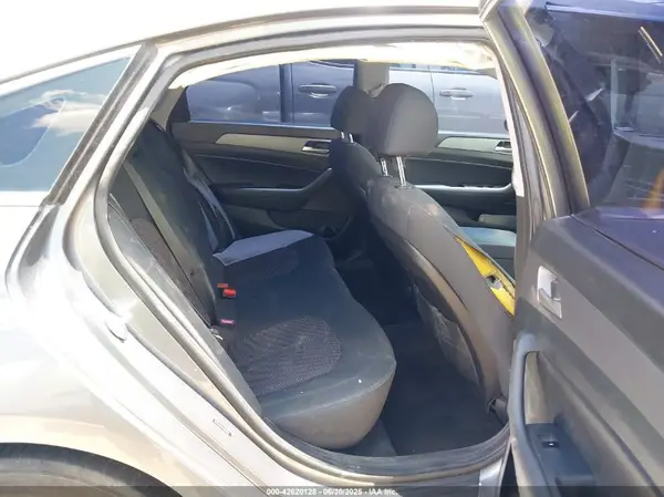 5NPE34AF4JH654866 2018 HYUNDAI SONATA - Image 8
