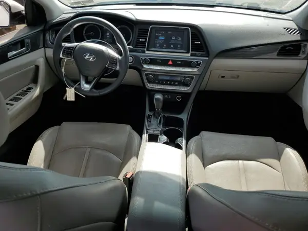 5NPE34AF4JH657217 2018 HYUNDAI SONATA - Image 8