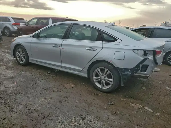 5NPE34AF4JH657489 2018 HYUNDAI SONATA - Image 2