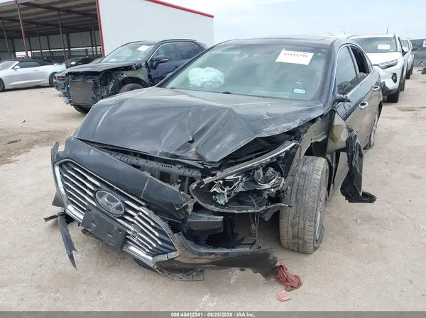 5NPE34AF4JH658884 2018 HYUNDAI SONATA - Image 2
