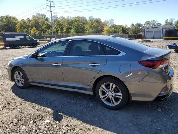 5NPE34AF4JH659257 2018 HYUNDAI SONATA - Image 2