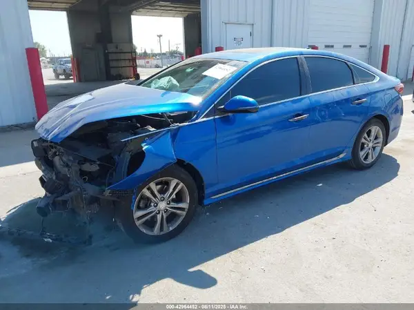 5NPE34AF4JH660425 2018 HYUNDAI SONATA - Image 2
