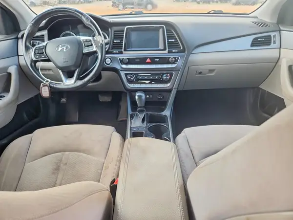 5NPE34AF4JH667679 2018 HYUNDAI SONATA - Image 8