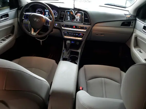 5NPE34AF4JH672915 2018 HYUNDAI SONATA - Image 8