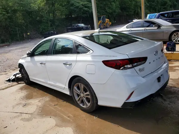 5NPE34AF4JH673255 2018 HYUNDAI SONATA - Image 2
