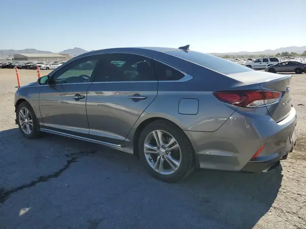 5NPE34AF4JH675538 2018 HYUNDAI SONATA - Image 2