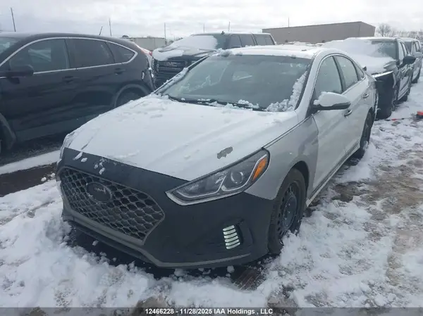 5NPE34AF4JH684904 2018 HYUNDAI SONATA - Image 2