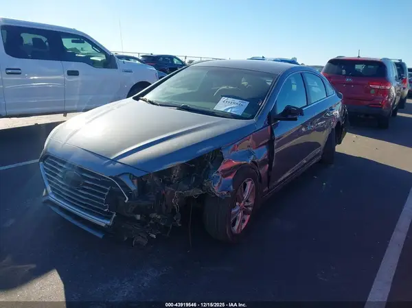 5NPE34AF4JH690296 2018 HYUNDAI SONATA - Image 2