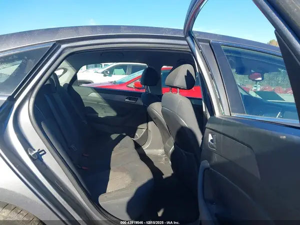 5NPE34AF4JH690296 2018 HYUNDAI SONATA - Image 8