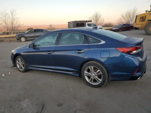 5NPE34AF4JH704794 2018 HYUNDAI SONATA - Image 2