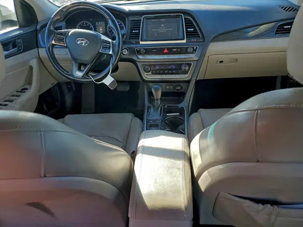 5NPE34AF4JH705458 2018 HYUNDAI SONATA - Image 8