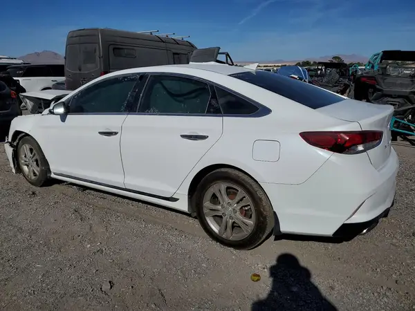 5NPE34AF4JH711759 2018 HYUNDAI SONATA - Image 2