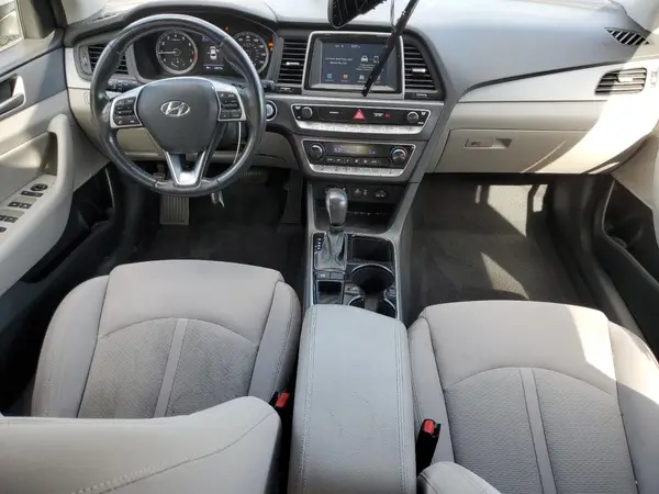 5NPE34AF4JH715696 2018 HYUNDAI SONATA - Image 8
