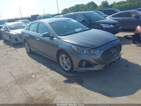 5NPE34AF4JH727587 2018 HYUNDAI SONATA - Image 1