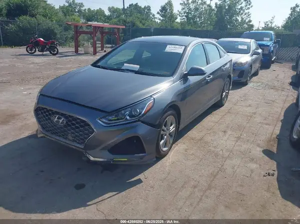 5NPE34AF4JH727587 2018 HYUNDAI SONATA - Image 2