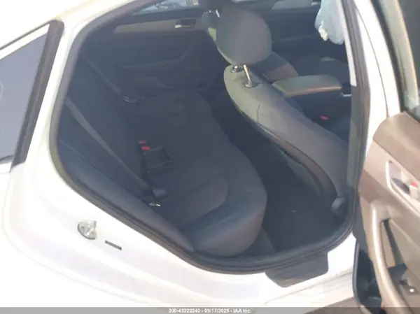 5NPE34AF4KH753205 2019 HYUNDAI SONATA - Image 8