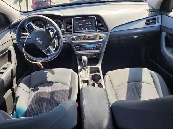 5NPE34AF4KH769257 2019 HYUNDAI SONATA - Image 8