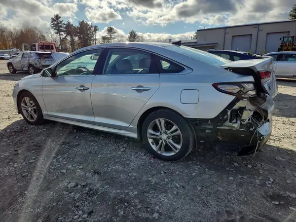 5NPE34AF4KH770943 2019 HYUNDAI SONATA - Image 2