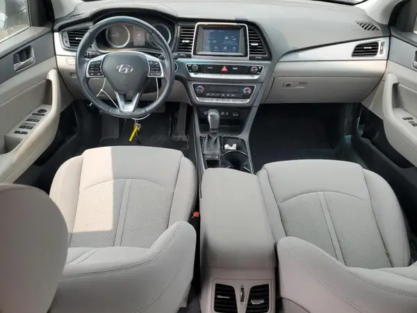 5NPE34AF4KH782588 2019 HYUNDAI SONATA - Image 8