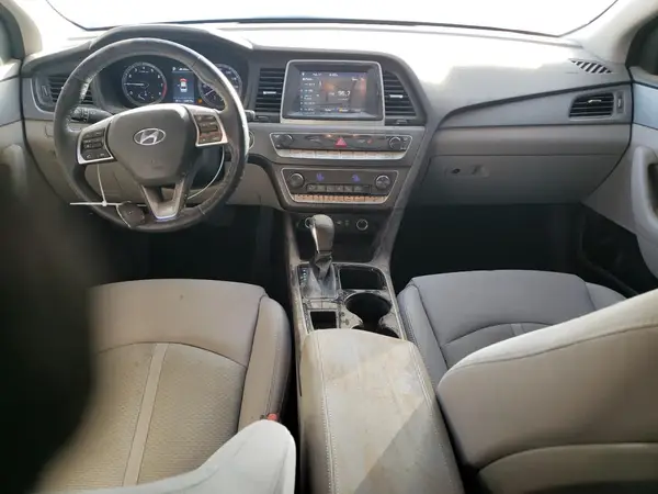 5NPE34AF4KH783899 2019 HYUNDAI SONATA - Image 8
