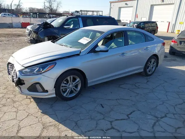 5NPE34AF4KH804105 2019 HYUNDAI SONATA - Image 2