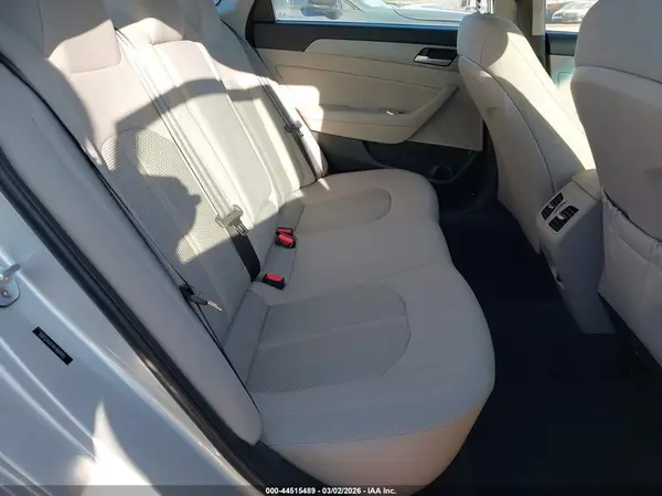 5NPE34AF4KH804105 2019 HYUNDAI SONATA - Image 8