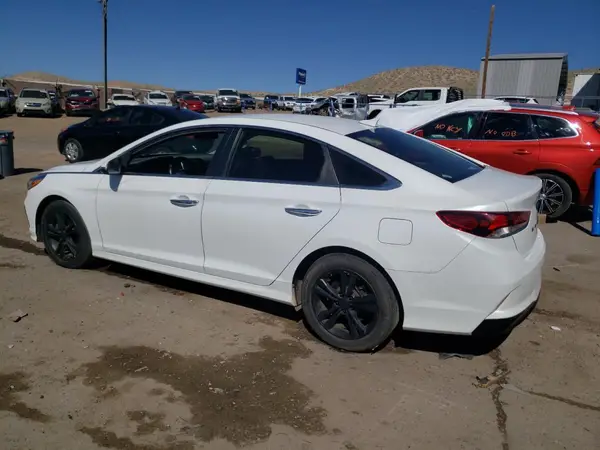 5NPE34AF4KH817484 2019 HYUNDAI SONATA - Image 2