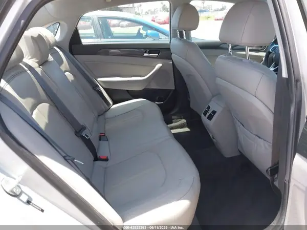 5NPE34AF4KH817775 2019 HYUNDAI SONATA - Image 8