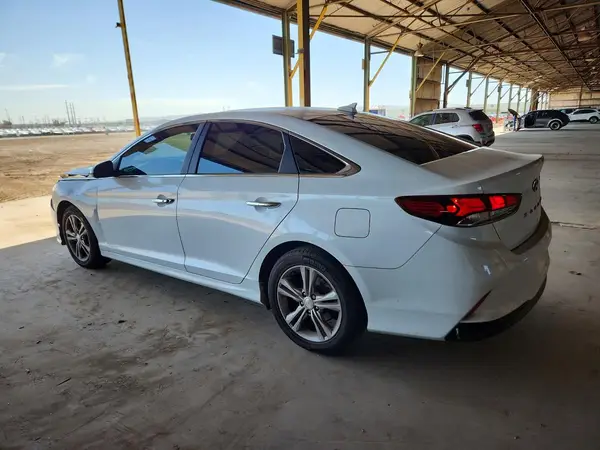 5NPE34AF4KH820207 2019 HYUNDAI SONATA - Image 2