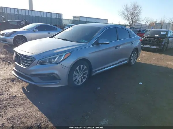 5NPE34AF5GH260771 2016 HYUNDAI SONATA - Image 2