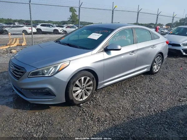 5NPE34AF5GH263752 2016 HYUNDAI SONATA - Image 2