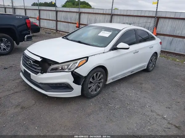 5NPE34AF5GH267252 2016 HYUNDAI SONATA - Image 2