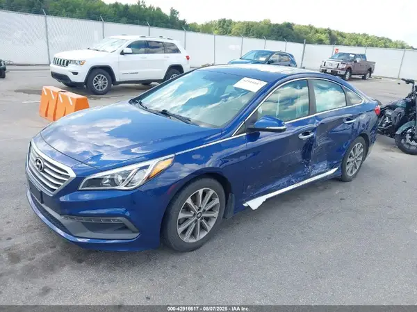 5NPE34AF5GH299375 2016 HYUNDAI SONATA - Image 2