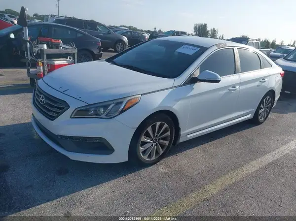 5NPE34AF5GH304817 2016 HYUNDAI SONATA - Image 2