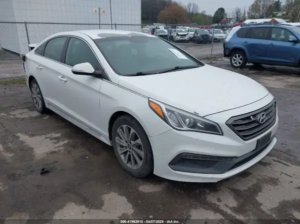 5NPE34AF5GH349871 2016 HYUNDAI SONATA - Image 1