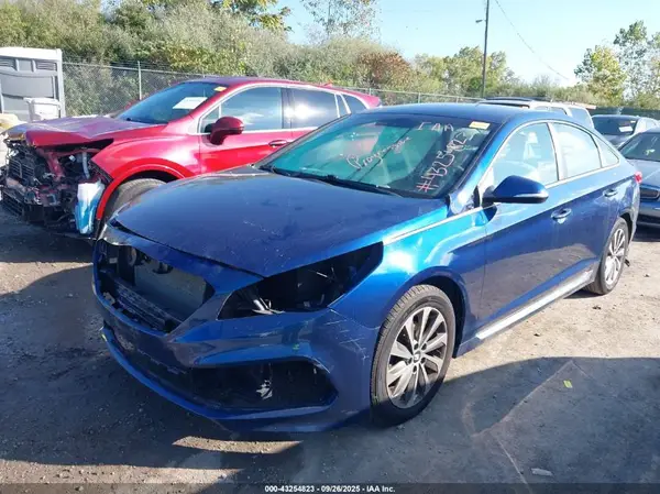 5NPE34AF5GH356495 2016 HYUNDAI SONATA - Image 2