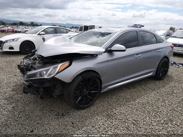 5NPE34AF5GH363527 2016 HYUNDAI SONATA - Image 2