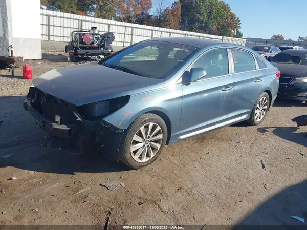 5NPE34AF5GH375161 2016 HYUNDAI SONATA - Image 2