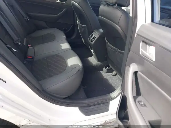 5NPE34AF5GH376973 2016 HYUNDAI SONATA - Image 8