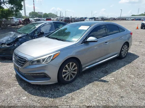 5NPE34AF5GH411821 2016 HYUNDAI SONATA - Image 2