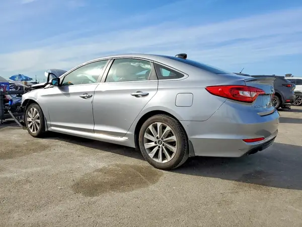5NPE34AF5GH415772 2016 HYUNDAI SONATA - Image 2