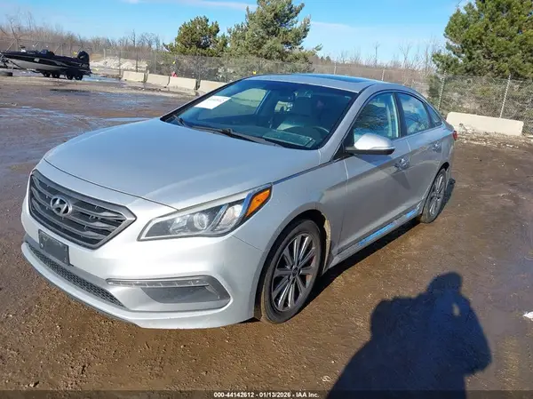5NPE34AF5GH427906 2016 HYUNDAI SONATA - Image 2