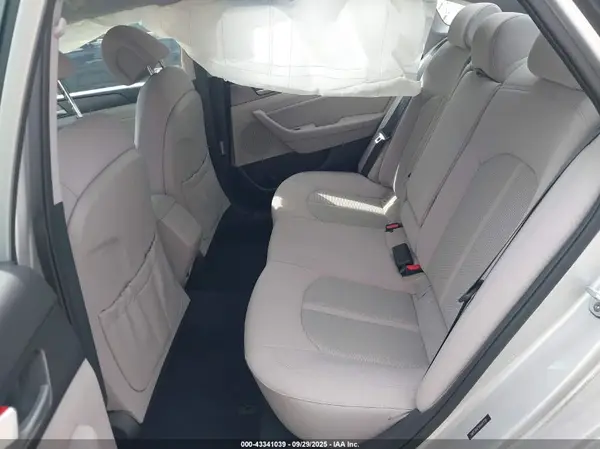 5NPE34AF5HH447185 2017 HYUNDAI SONATA - Image 8